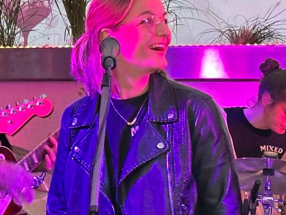 Julia Grüneberg - Singing - Profile Picture
