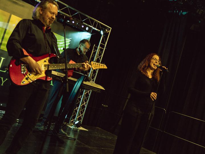 Album Foto Triple Beat - Pop - für Ihr Event buchen